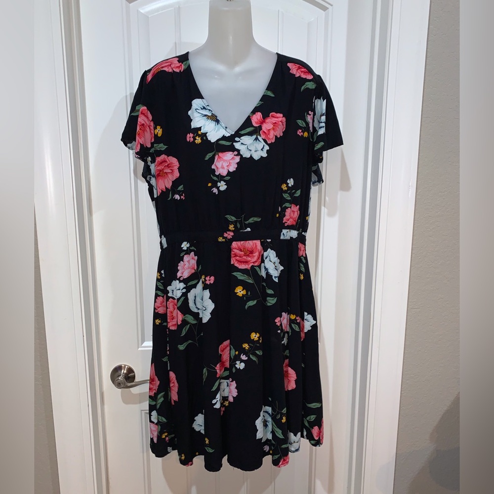 Old Navy Plus Size Black Floral Print Dress NWOT